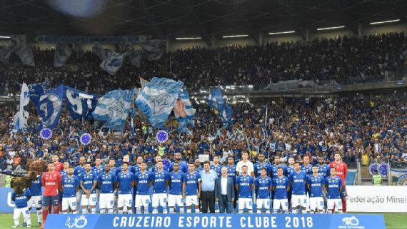 Em 2 jogos do Mineiro, Cruzeiro supera público em 2017 e lidera bilheteria no país