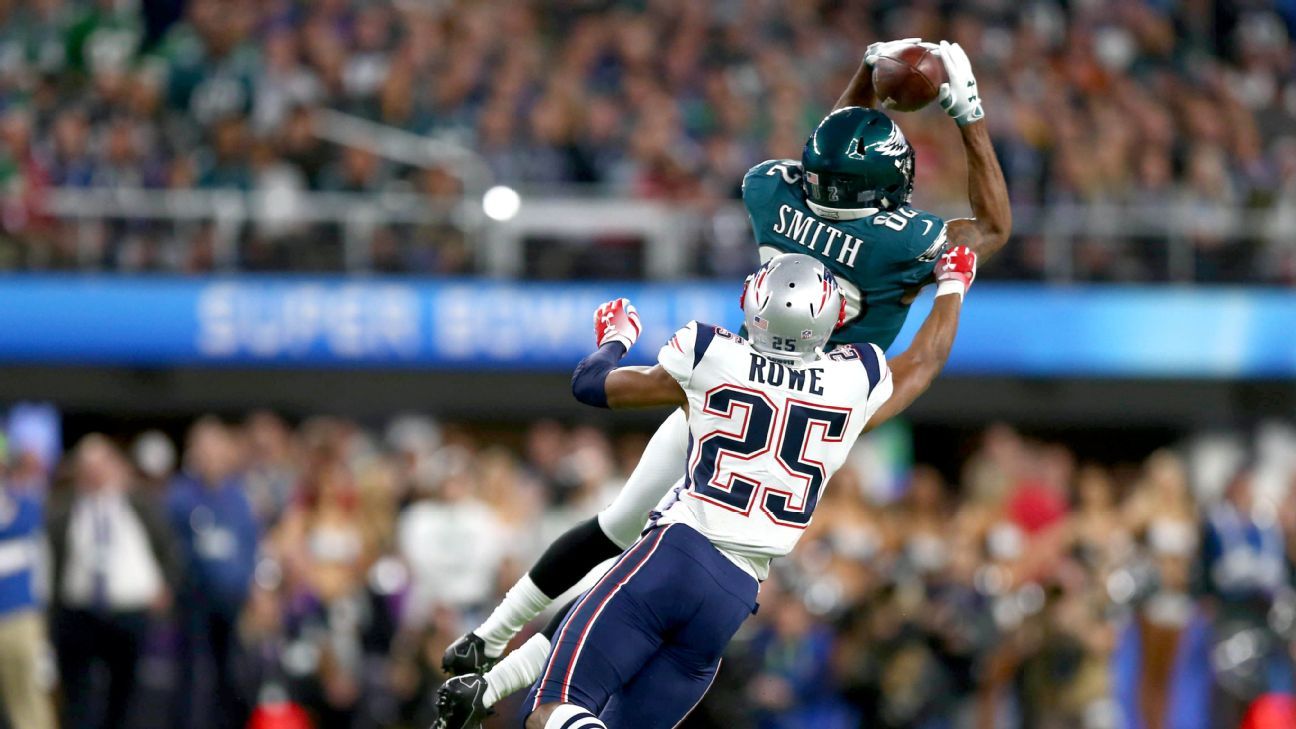 Former Ravens wide receiver Torrey Smith compares Eagles and