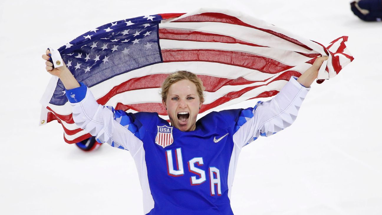 United States Women S Hockey Team Defeats Canada To Win Gold Medal In Shootout Espn