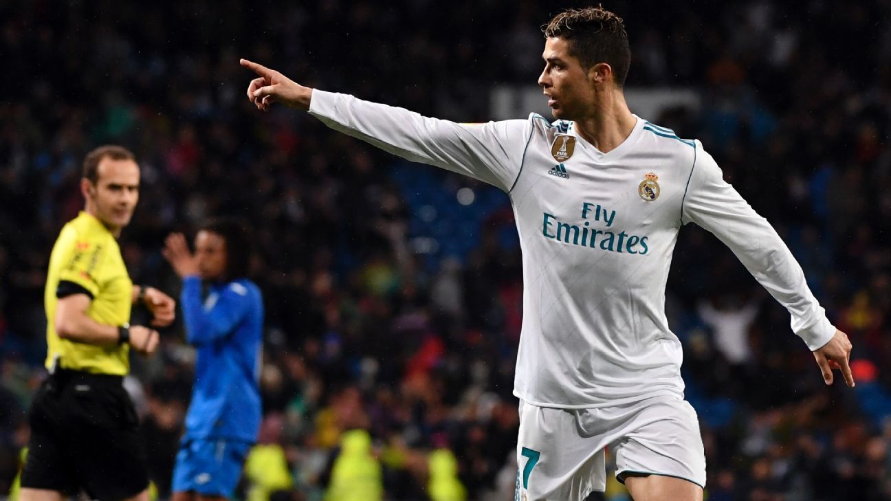 Cristiano Ronaldo scores 300th goal for Real Madrid in win over