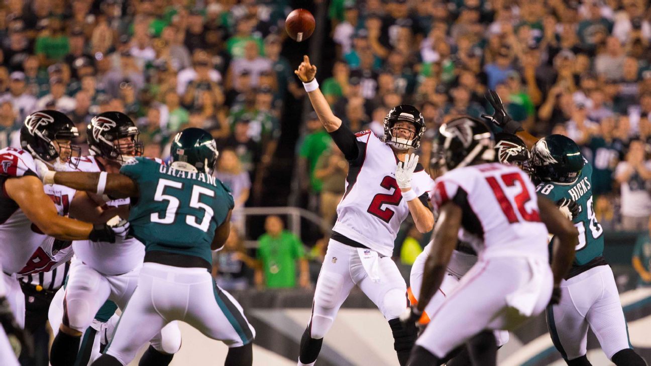 In NFL season opener, Eagles stop Falcons, Matt Ryan, 18-12