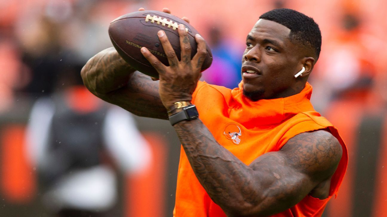 Josh Gordon added to active roster for Kansas City Chiefs