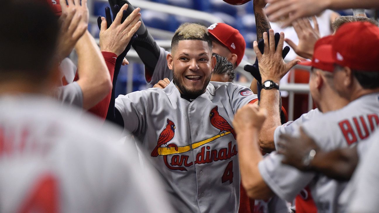 Yadier Molina gana Premio Roberto Clemente - ESPN