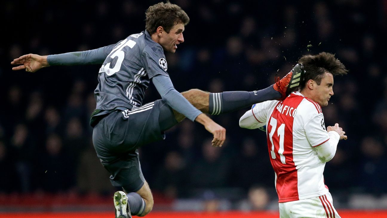 Thomas Muller's flying kick vs. Ajax was eerily accurate recreation of