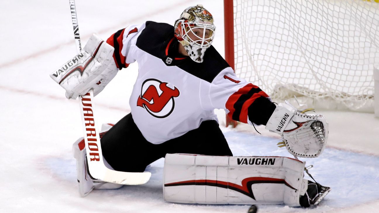 Devils sign goaltender Kinkaid to 2-way deal