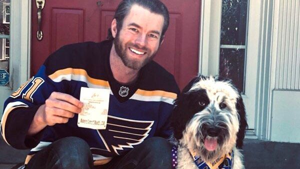 St. Louis Blues fan wins $100,000 on a $400 Stanley Cup bet