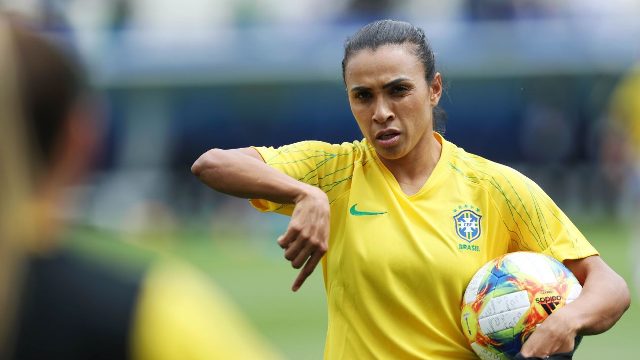 Copa do Mundo feminina Marta aparece em treino e pode atuar contra