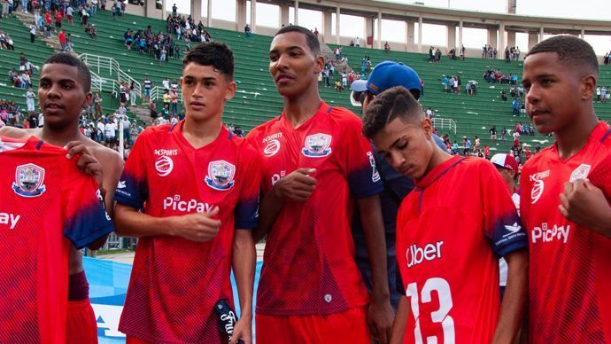 Taça das Favelas e AfroGames ajudam a formar atletas digitais - Estadão  Expresso