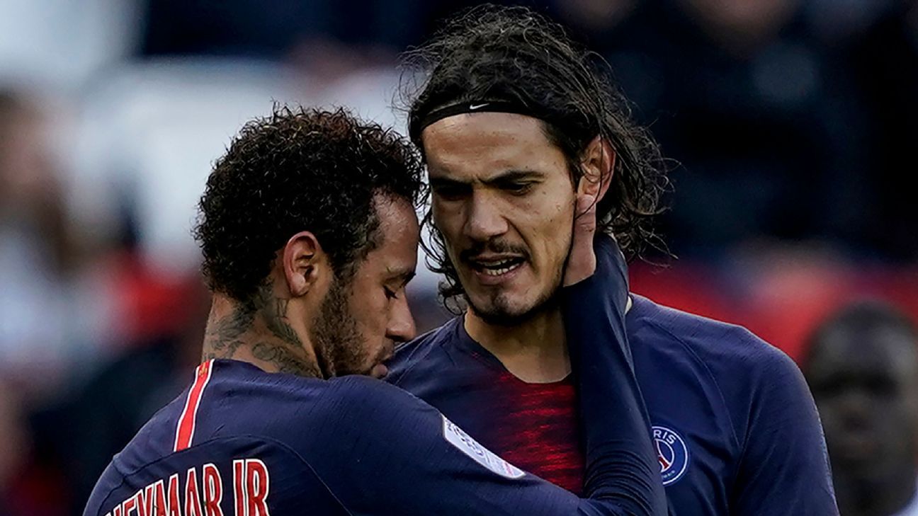 Curativos de Neymar e Cavani chamam a atenção de internautas