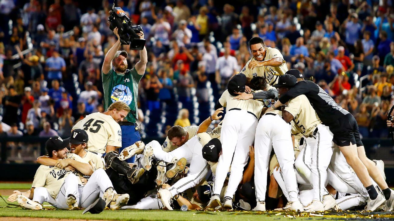 Vanderbilt wins 2019 College World Series title in three games over  Michigan