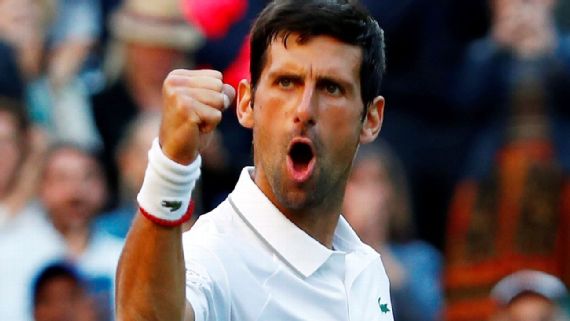 Djokovic batalló durante cuatro sets para poder vencer a Hurkacz en Londres. EFE