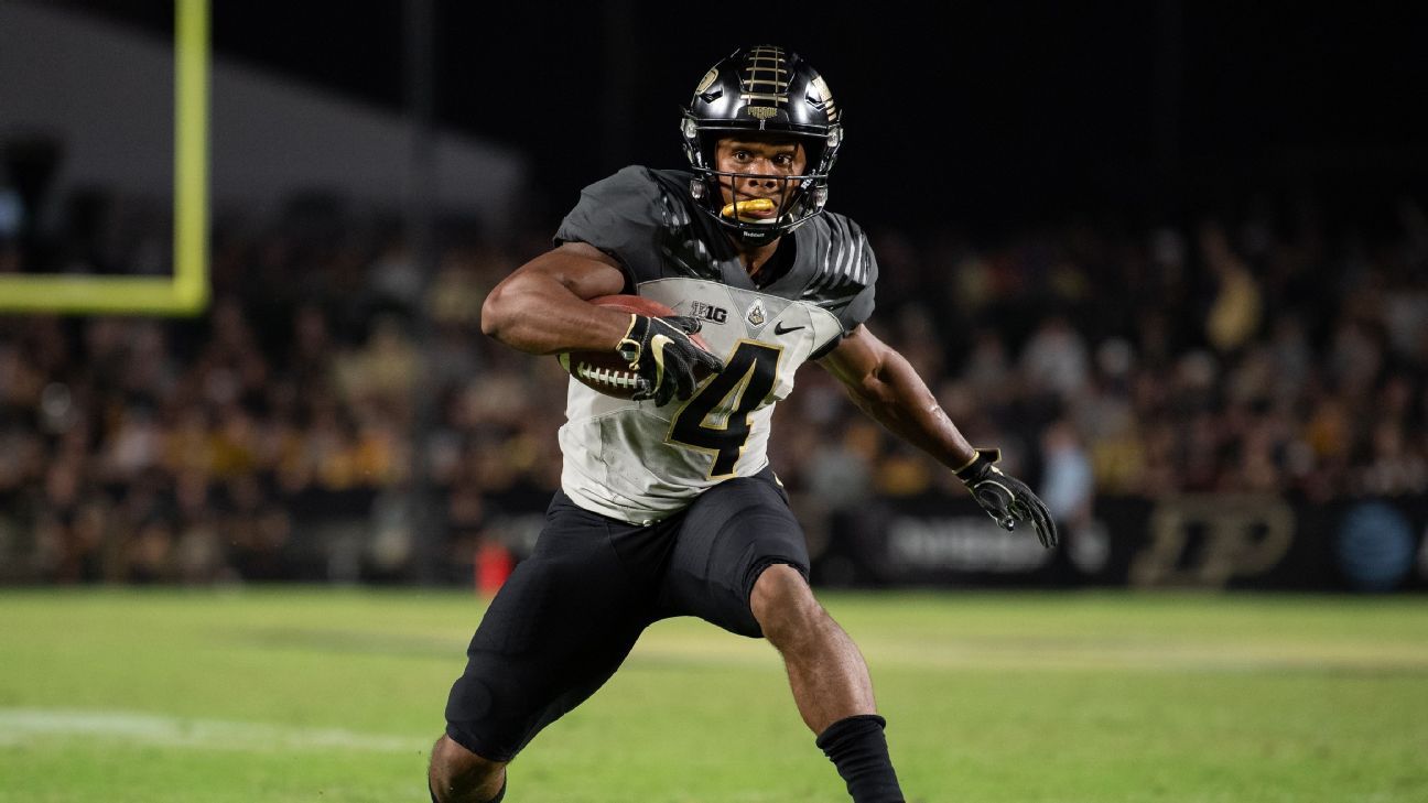 Rondale Moore Purdue Boilermakers Unsigned Avoids Tackle Photograph