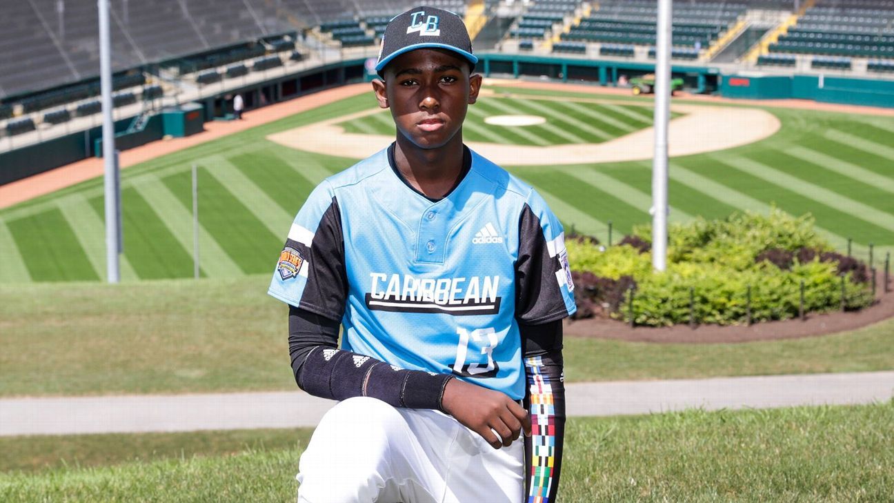 Jurickson Profar roots for brother in LLWS