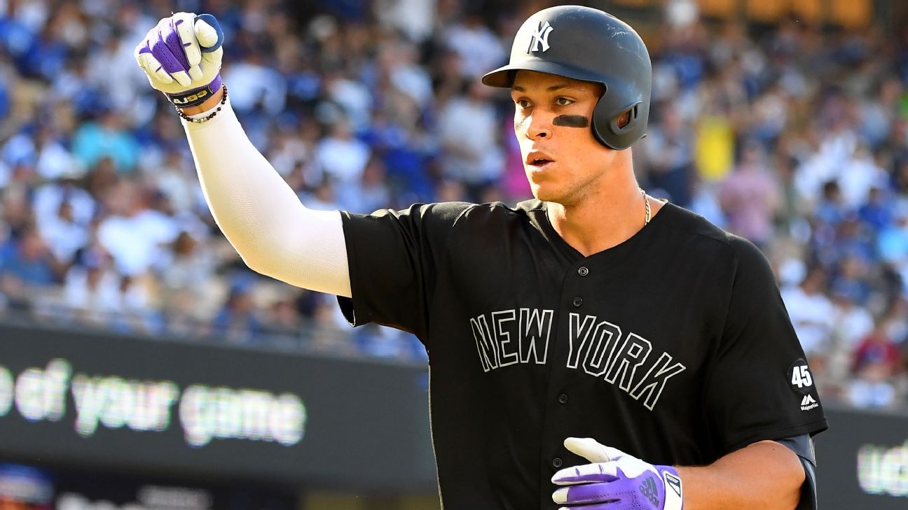 Yankees debut in black for Players' Weekend