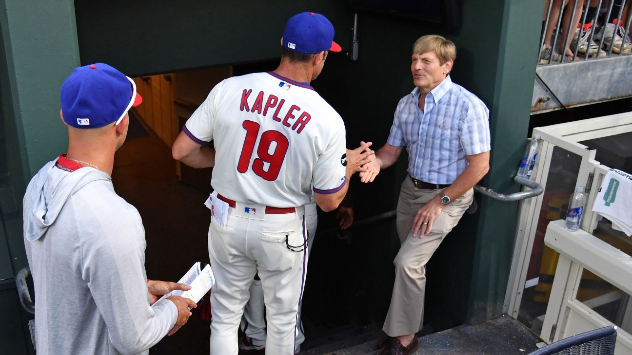 Phillies fire manager Manuel, promote Sandberg (video) – The Mercury