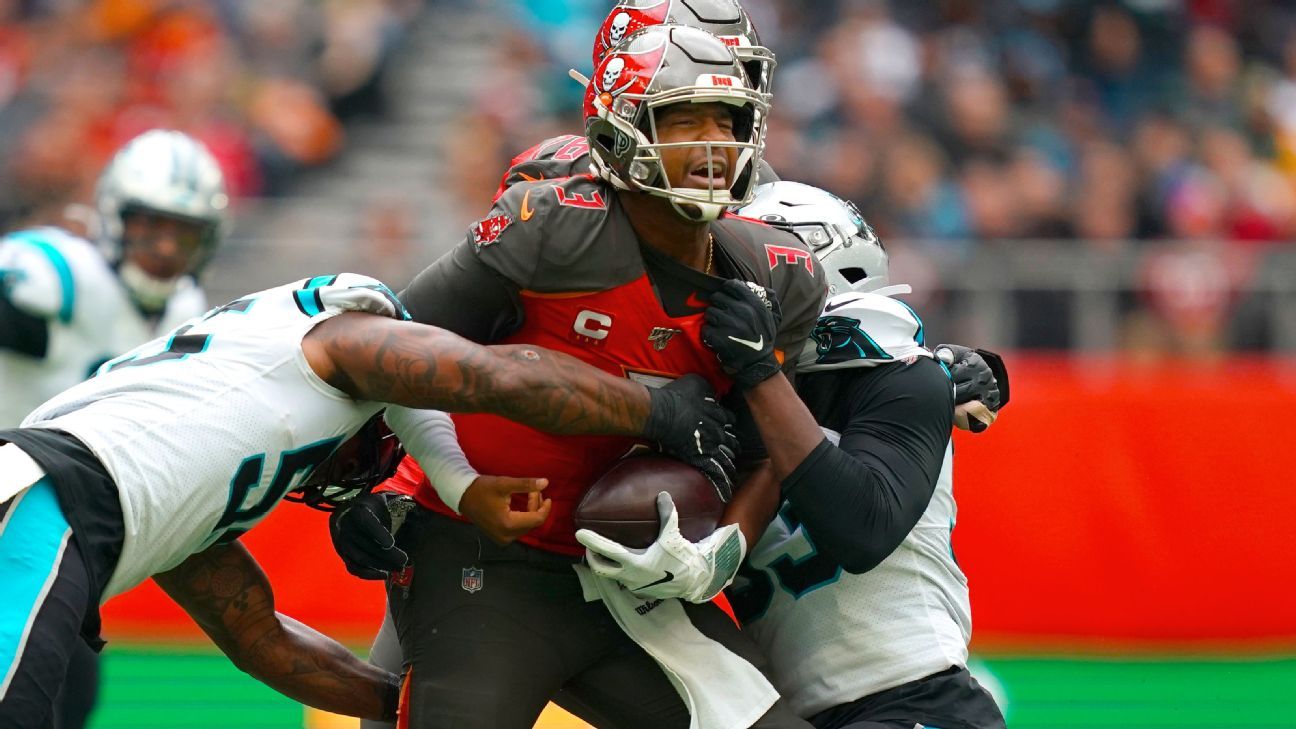 Jameis Winston throws four interceptions as Bucs lose to Texans