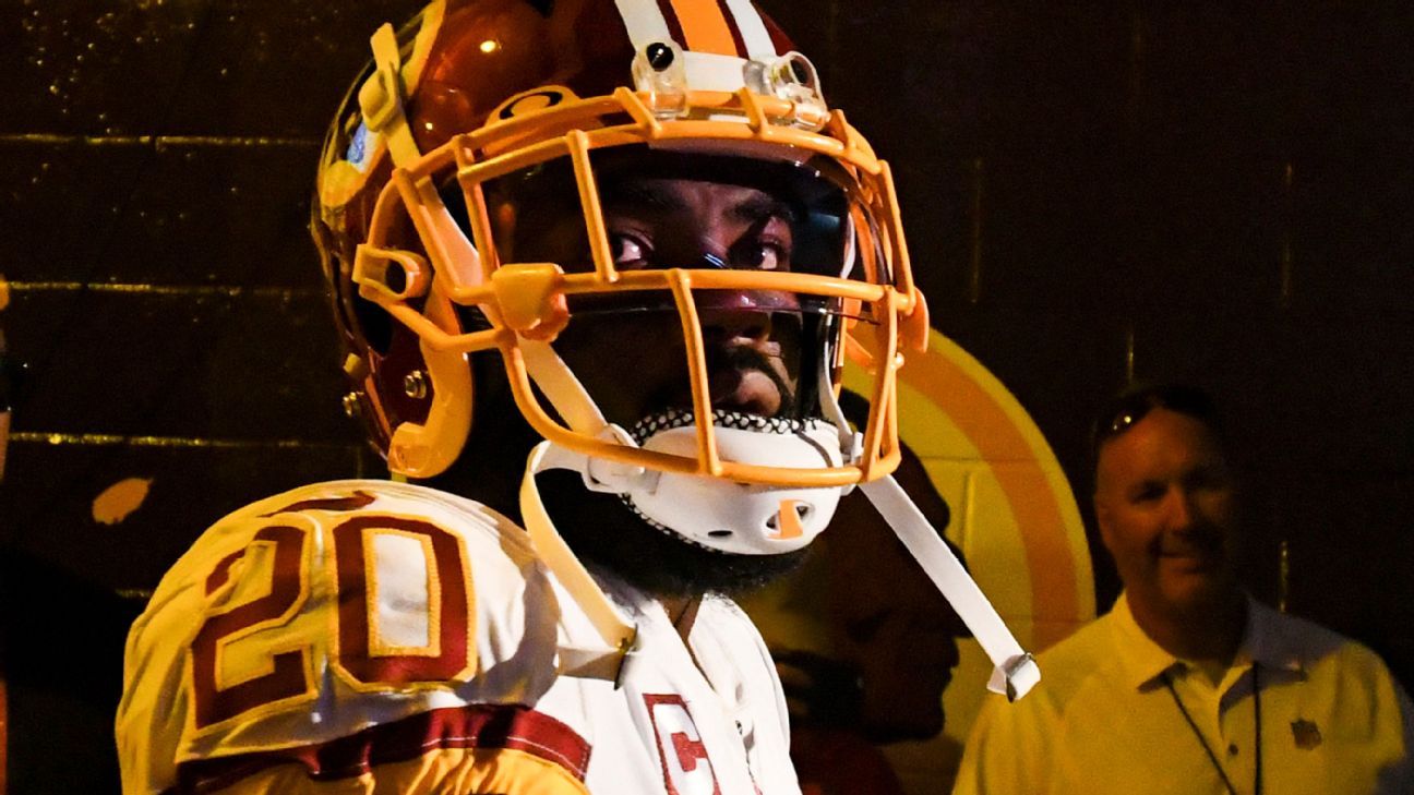 Washington Redskins strong safety Landon Collins (20) and New York