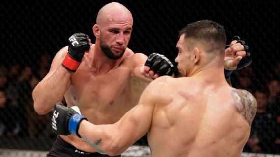 Ufc Fight Night Volkan Oezdemir Snaps Aleksandar Rakic S 12 Fight