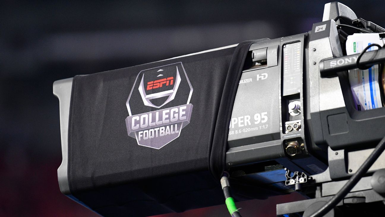 ESPN kondigt vroege startdata van college football-roosters aan