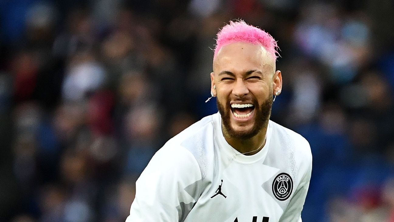 Neymar Finally Looks Like He S Having Fun At Psg And Is No Longer Burdened With Chasing Messi