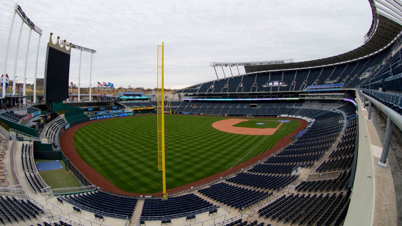 MLB commissioner throws support behind new stadium for the Kansas