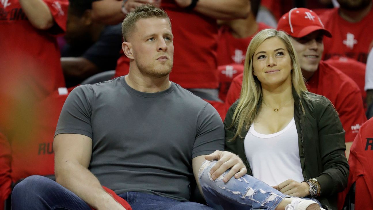 Chris tomlin hi-res stock photography and images - Alamy, image size:1296x729