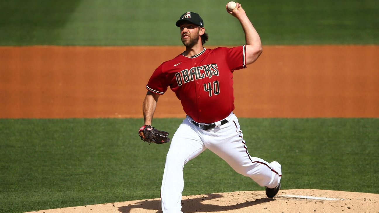 Diamondbacks introduce onetime rival Madison Bumgarner