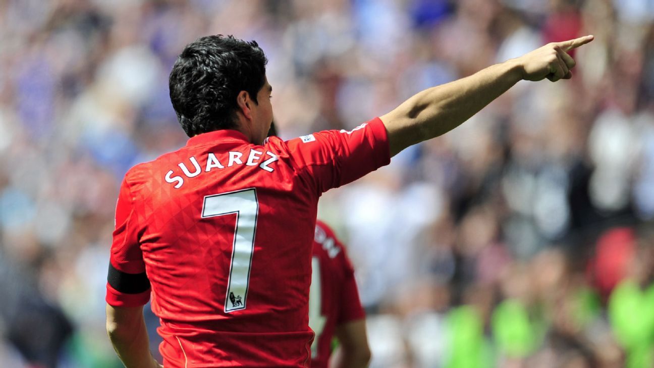 Com aposentadoria de Ibrahimovic, Suárez se torna 4º maior