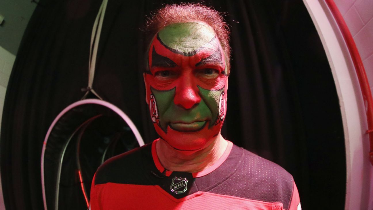 Seinfeld' Actor Reprises Face-Painter Role at NHL Playoff Game