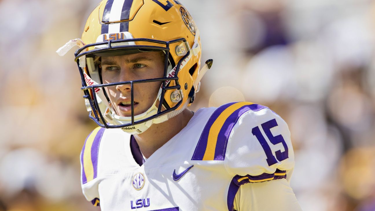 Joe Burrow embraces Louisiana identity with 'Burreaux' jersey before game  vs. Texas A&M