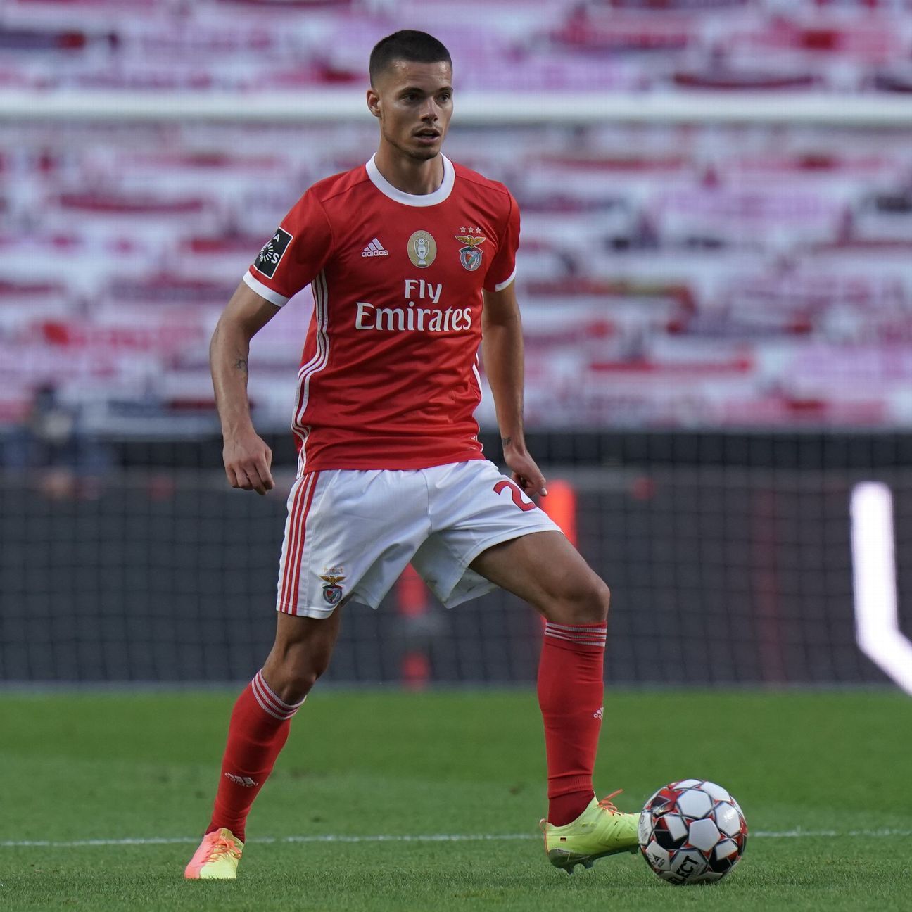 Two Benfica players injured, taken to hospital after bus ...