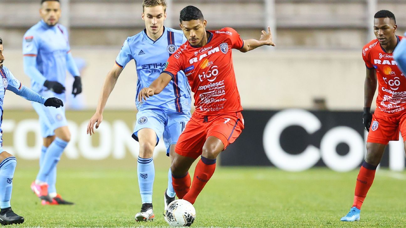 Saborío y Pemberton los "padrinos" que guiaron al goleador Jorman