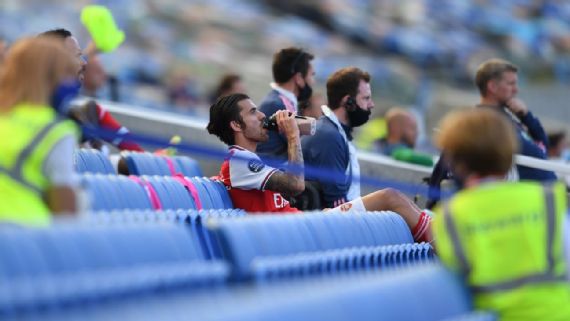 Inside The Premier League Bubble A Surreal Ghost Town Where You Have To Bring Your Own Sandwiches