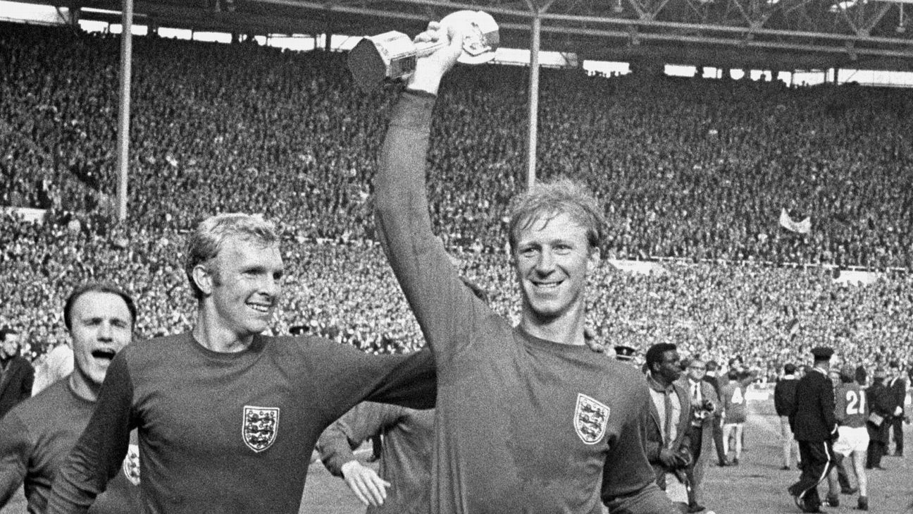 Jack Charlton, England World Cup winner and Ireland, Leeds great, dies ...