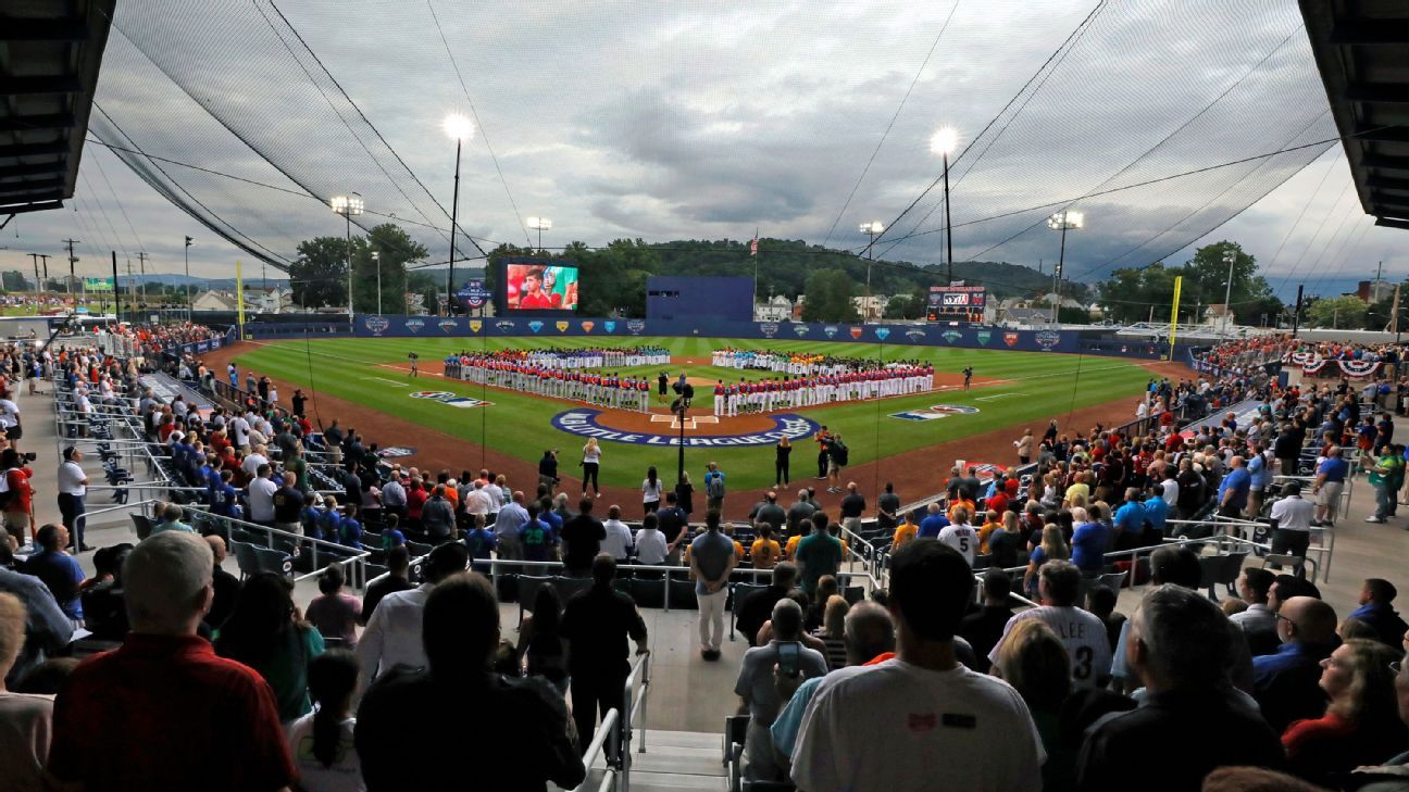 Best scenes from the 2019 Little League Classic! 