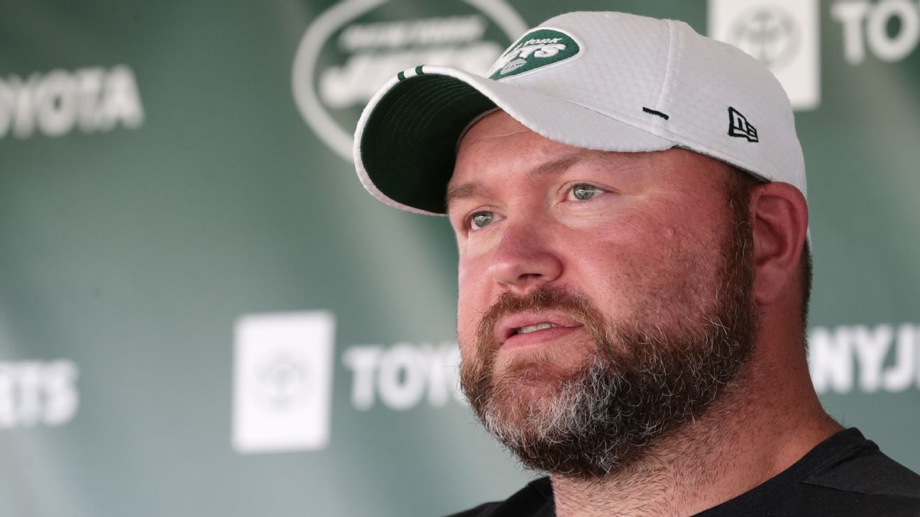 New York Jets GM Joe Douglas open to Sam Darnold offers, downplays idea of trading for a star player - ESPN