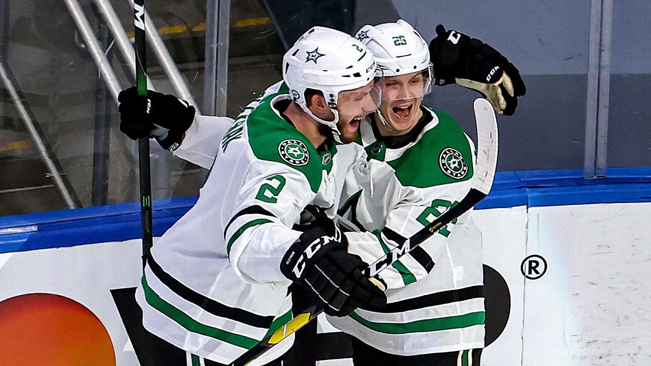 Chicago Blackhawks rout Dallas Stars, 8-1