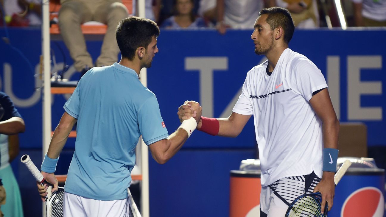 Djokovic acerta bolada em juíza e é desclassificado do US Open