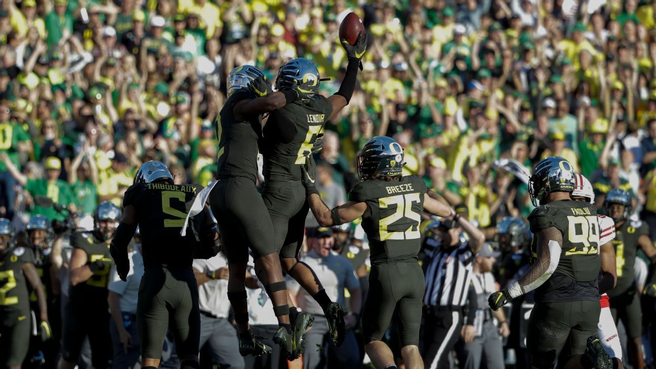 Strong Oregon secondary loses Deommodore Lenoir to 2021 NFL Draft