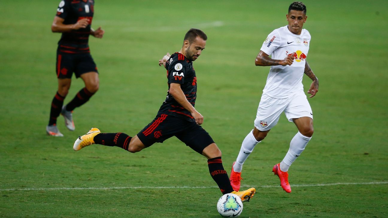 Bragantino dá um banho de bola no Flamengo: 4 a 0