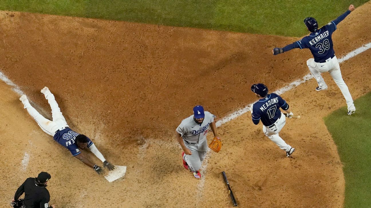 Diamondbacks rattle back into NLCS with walkoff win over Phillies - The  Boston Globe