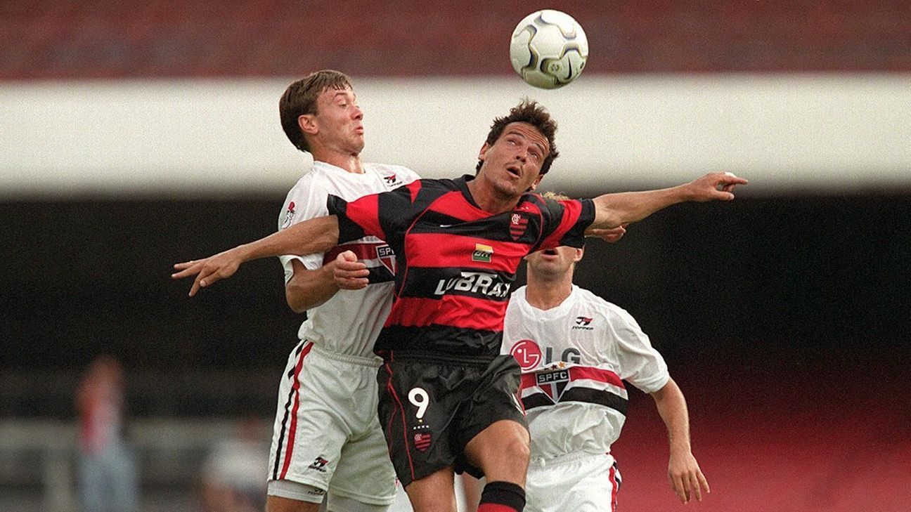 Ceni x Diniz: Relembre última vitória do Flamengo por dois gols no Morumbi