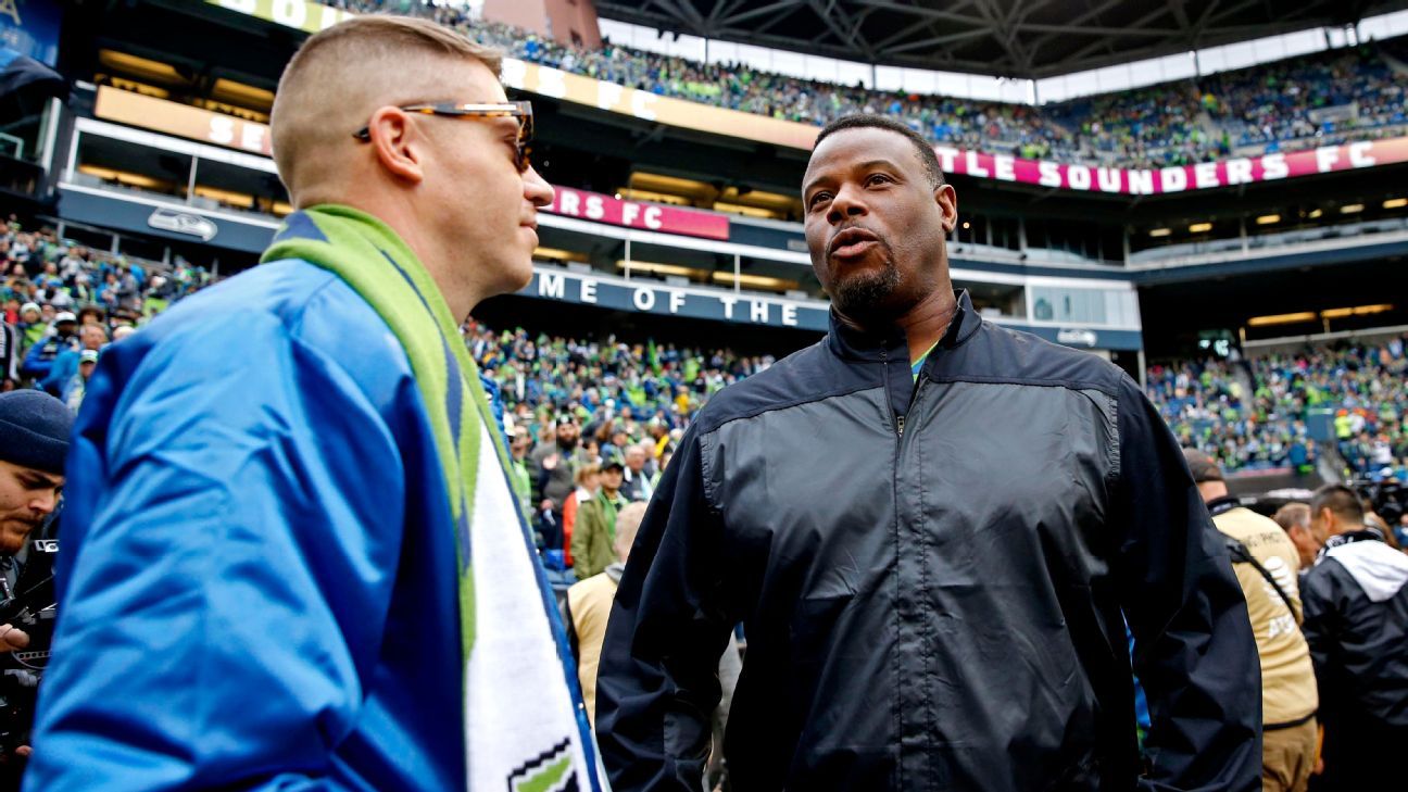 Baseball Hall of Famer and Seattle icon Ken Griffey Jr. and family