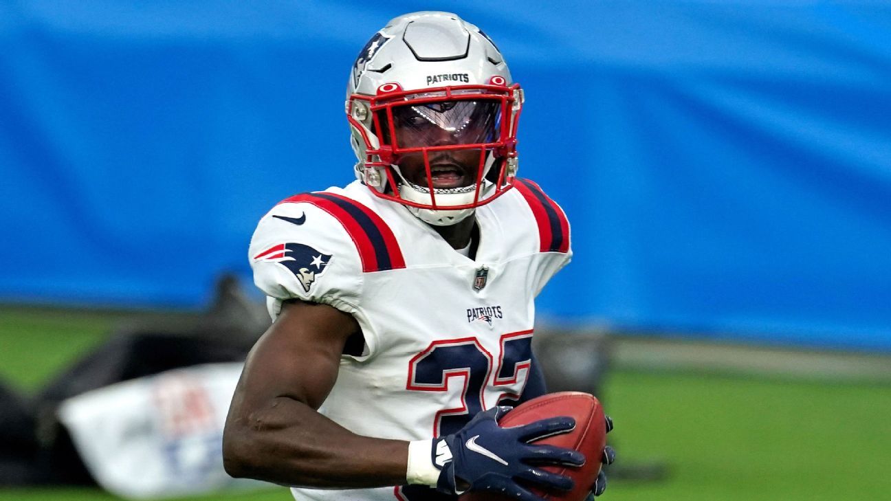 Safety Devin McCourty returning to New England Patriots for 13th season