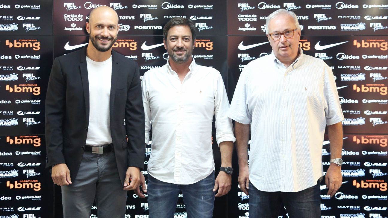 Corinthians avança na busca por novo treinador e diretoria projeta anúncio para início da semana 