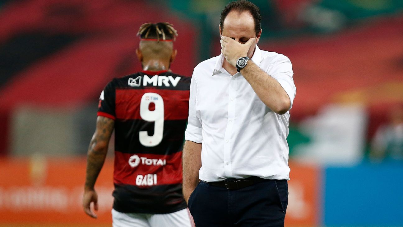 Flamengo: Ceni culpa 'erros grotescos' de jogadores por derrota e dispara:  'Impossível treinar mais finalização do que a gente já treina'