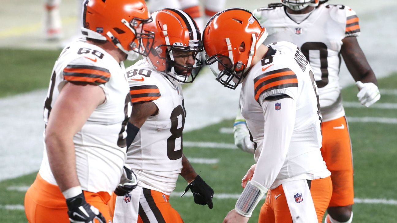 Cleveland Browns beat Pittsburgh Steelers for 1st playoff win