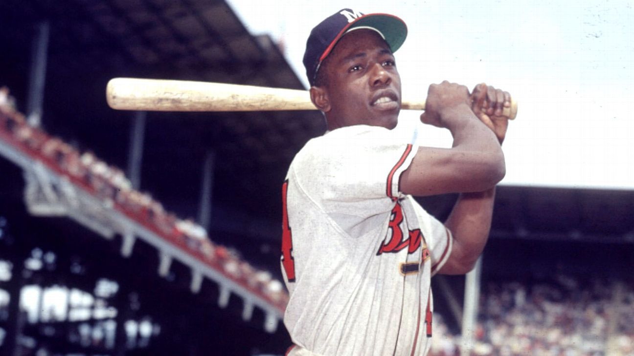 Photos: Baseball Hall of Famers who died in 2020 and 2021