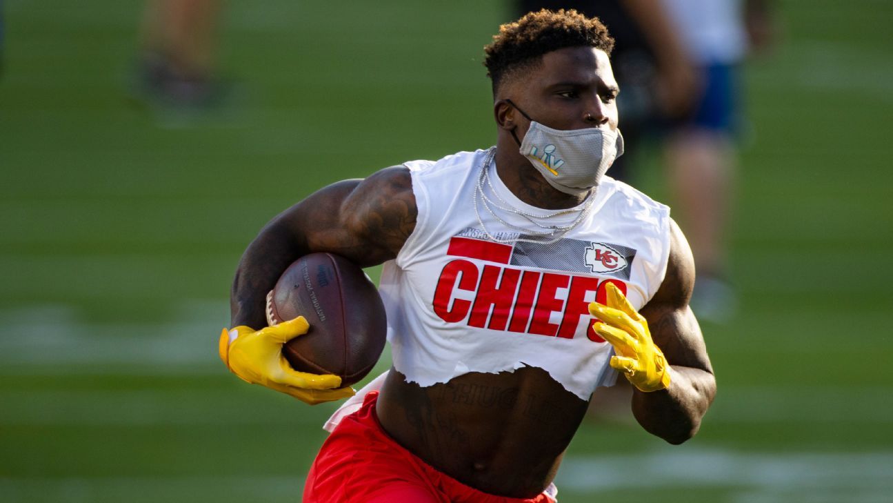 Receiver Tyreek Hill, activated by Kansas City Chiefs, will play Week 16 against..