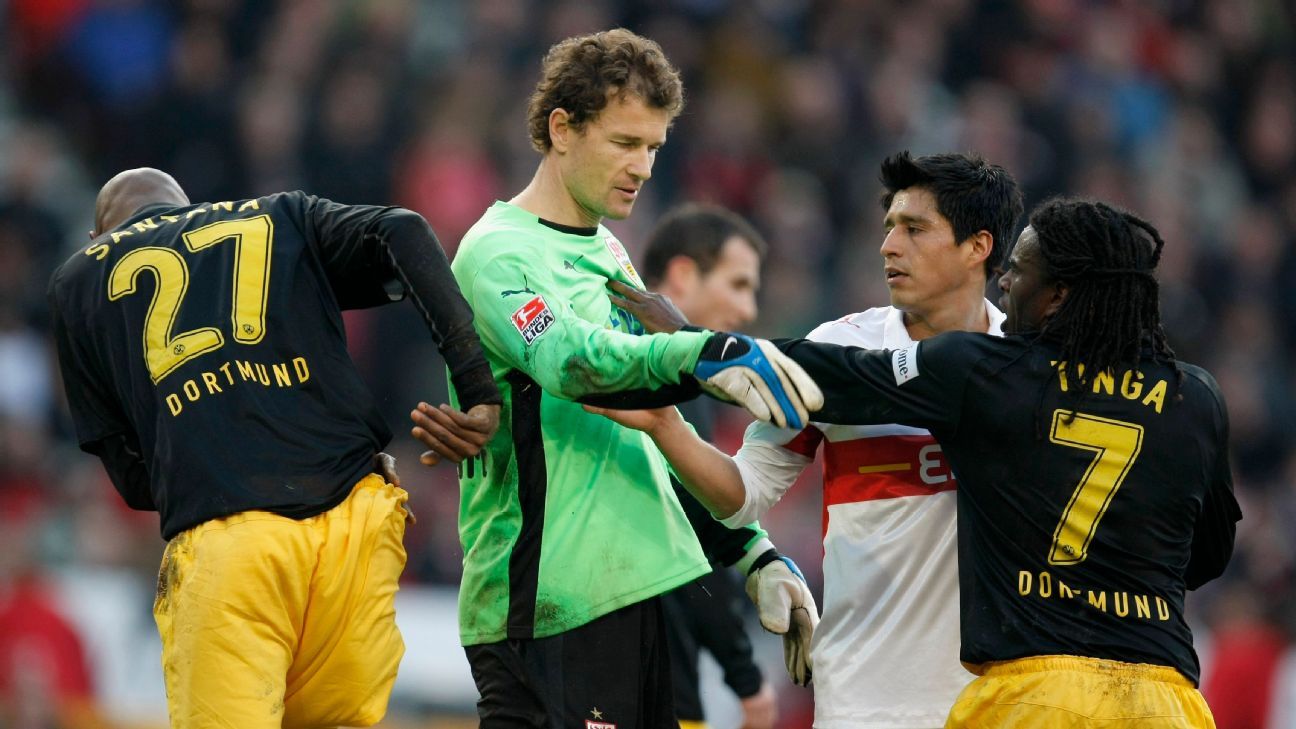 Playing with Ricardo Osorio and Pavel Pardo is not important